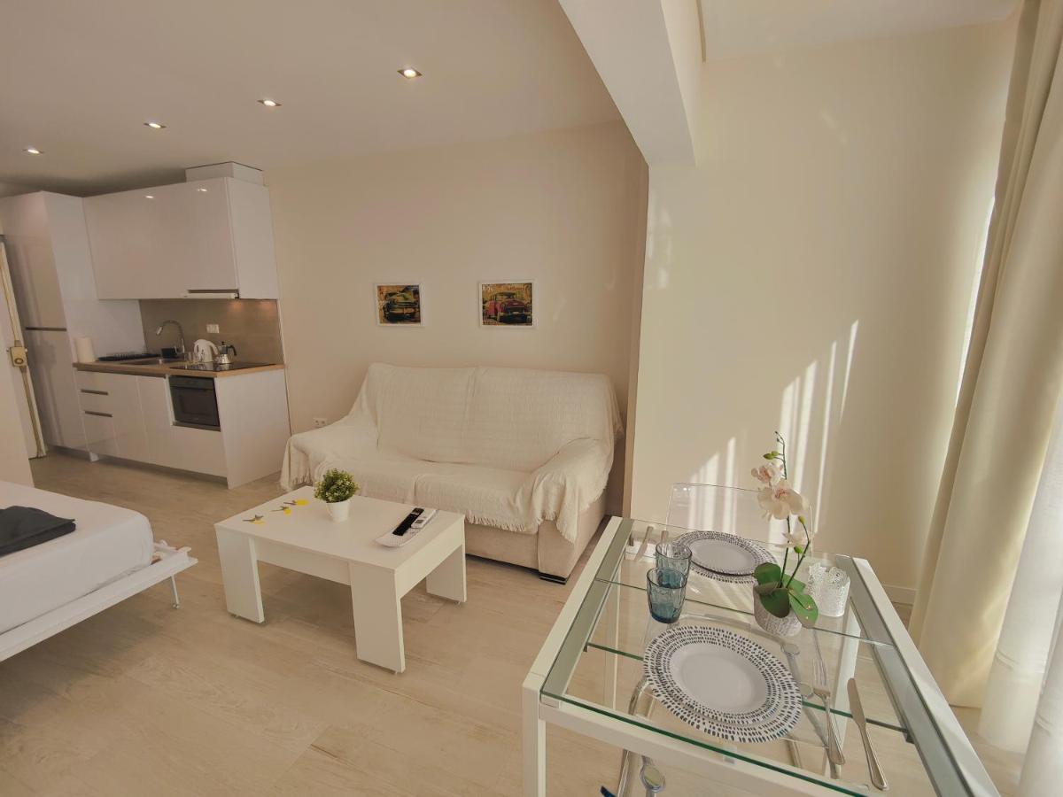 Coconut Begona Studio City Center By Namaste Elite Τορρεμολίνος Εξωτερικό φωτογραφία