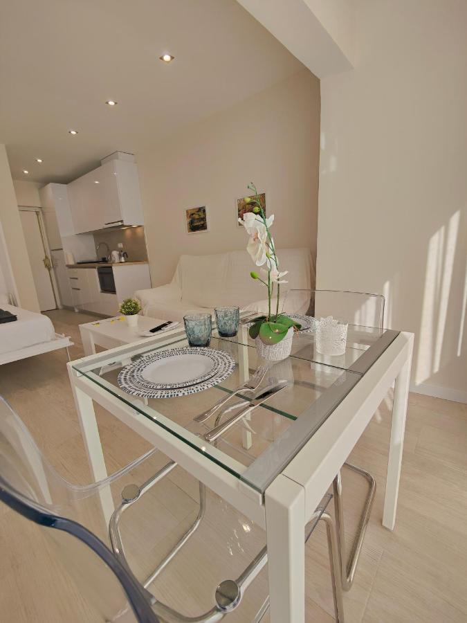 Coconut Begona Studio City Center By Namaste Elite Τορρεμολίνος Εξωτερικό φωτογραφία